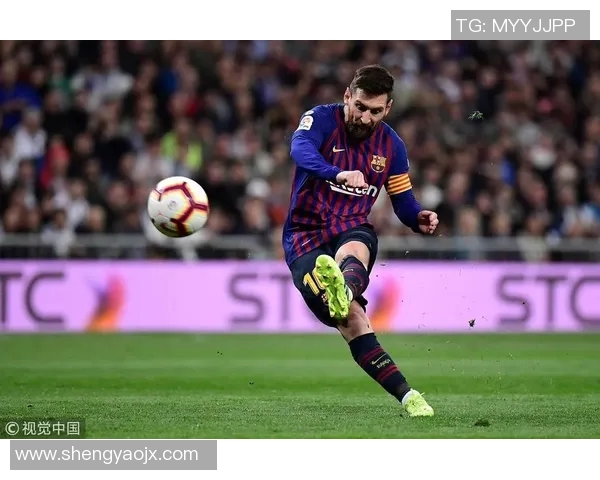 梅西助攻帽子戏法,巴萨3-0完胜皇家社会,重夺西甲榜首位置