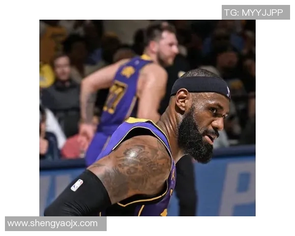 湖人队逼近总决赛,詹姆斯称需要全队合力提升防守实力