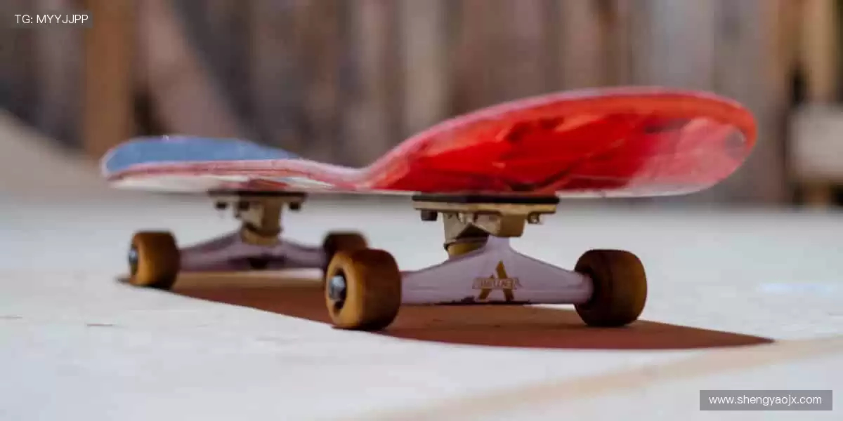 把热爱穿在身上！👕 限量周边，让你的支持永不褪色！